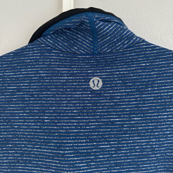 Lululemon Cypress Run Half Zip Blue Striped Pullover Size Small Thumb Holes - Picture 5 of 8